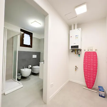 New 2024 Modern Apt 5m From Treviso Dosson